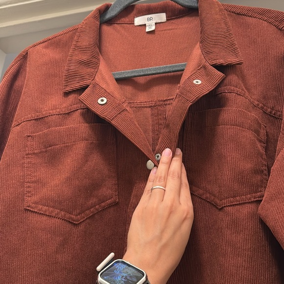 Rust corduroy over shirt/ shacket - Picture 2 of 4
